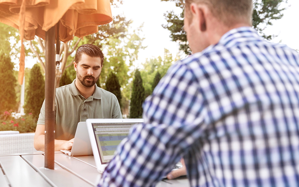 Legal & Regulatory Advisory